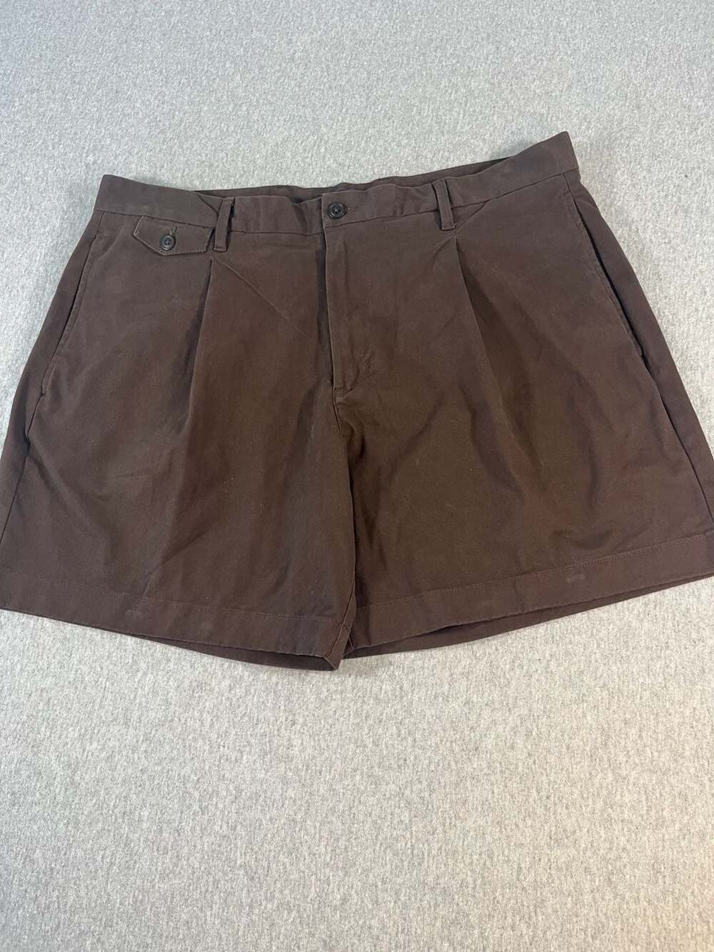Lands' End  Brown Pleated Chino Bermuda Shorts Men’s  37X6